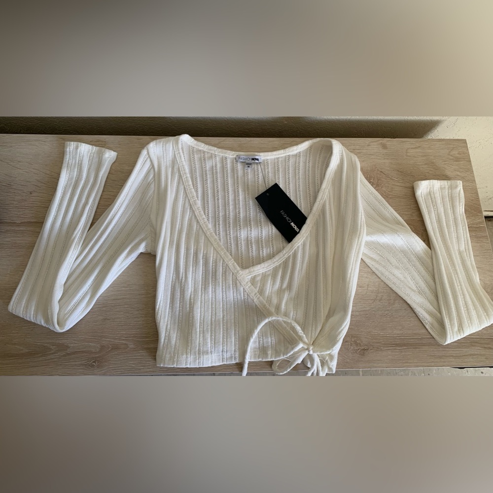 Fashion nova crop top
